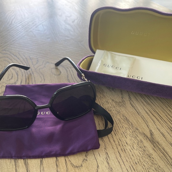 GUCCI HORSEBIT SUNGLASSES BLACK main image 6